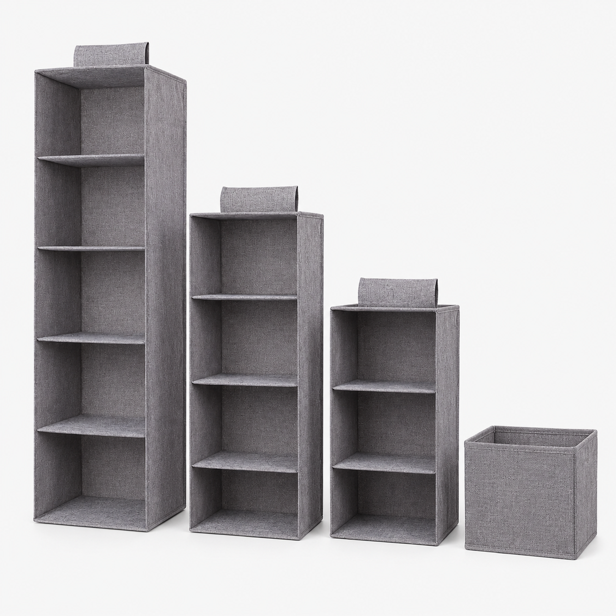 Optimisez l’espace de vos placards avec cette étagère suspendue pliable, idéale pour camping-car, van aménagé, caravane ou mobil-home. Ses compartiments pratiques permettent de ranger vêtements,